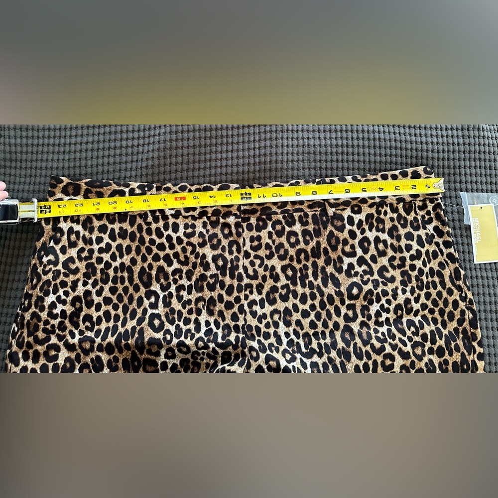 Michael Kors Cheetah Print Shorts 22W - Picture 3 of 8